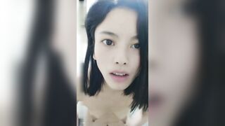 苗窕贫乳骚货口交挑逗狼友各种姿势玩弄操逼..._