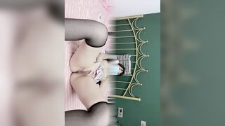 萌妹定制超可爱妹子浴室跳舞紫薇特写超萌颜值3
